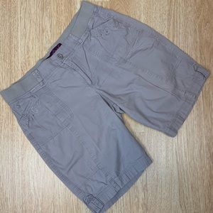 Gloria Vanderbilt Women’s Grey Shorts Size 12